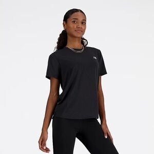 New Balance Women's Athletic’s T-Shirt - SIZE XS